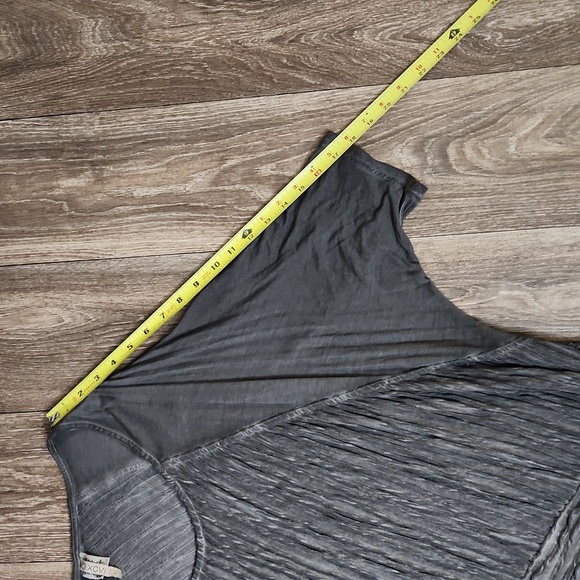 XCVI Gray Asymmetrical Trella Cold Shoulder Ribbed Knit Lagenlook Dress Size L - Picture 7 of 9